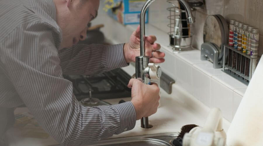 Local expert plumbing services in Mastic, NY